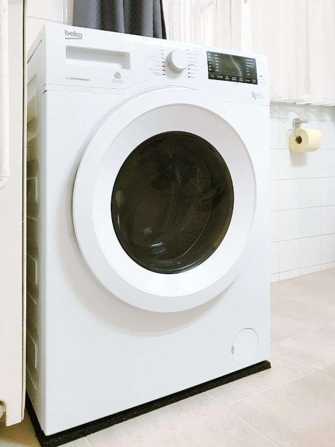 Ferienwohnung In Der Fussgaengerzone Gartenblick - Studio Apartment آيزنشتات المظهر الخارجي الصورة
